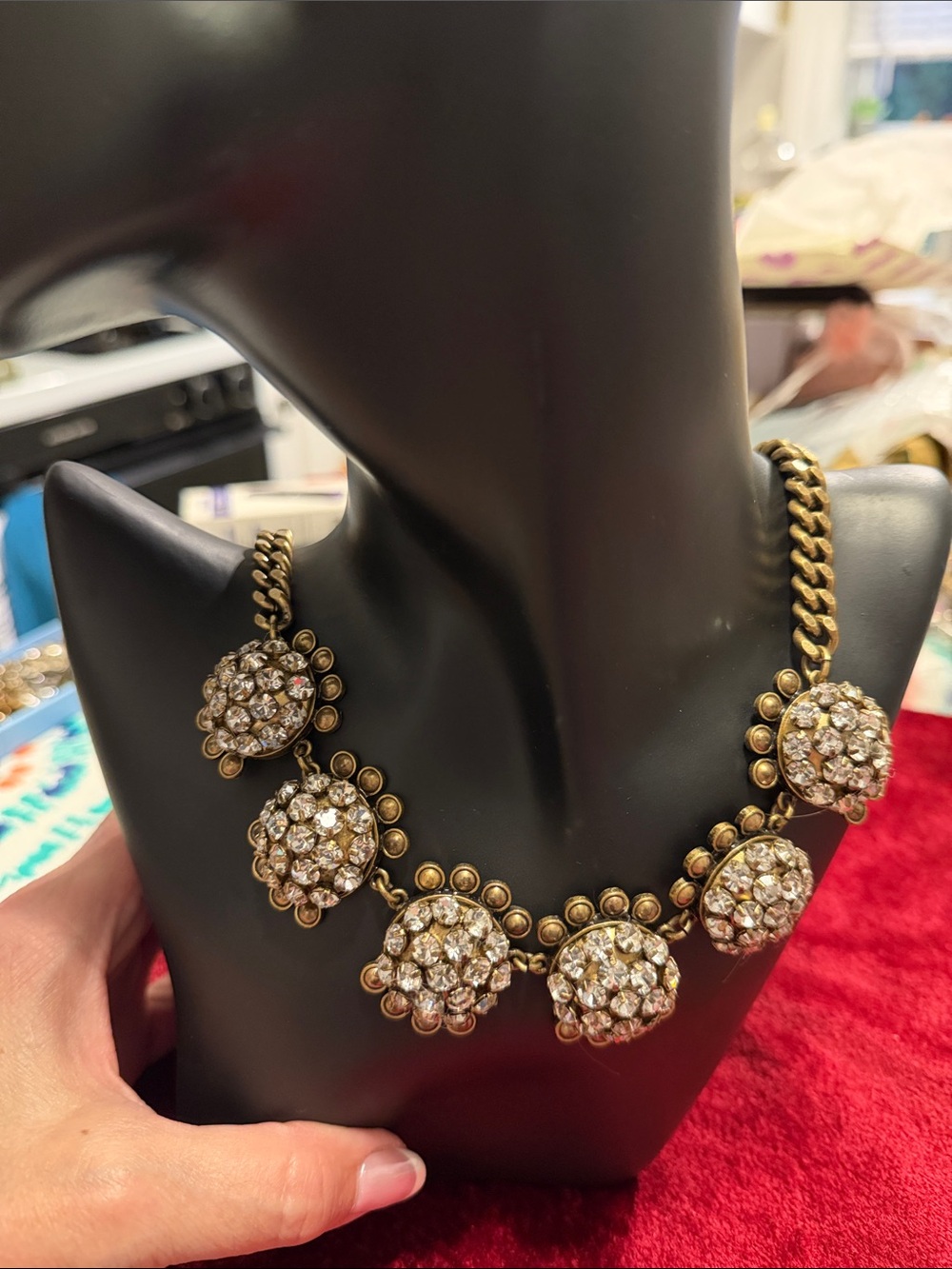 19” Vintage Gold Crystal Statement Necklace no missing stones excellent quality